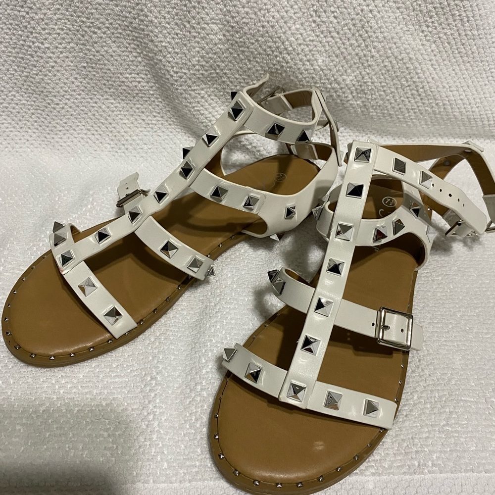 Forever gladiator flat white sandles